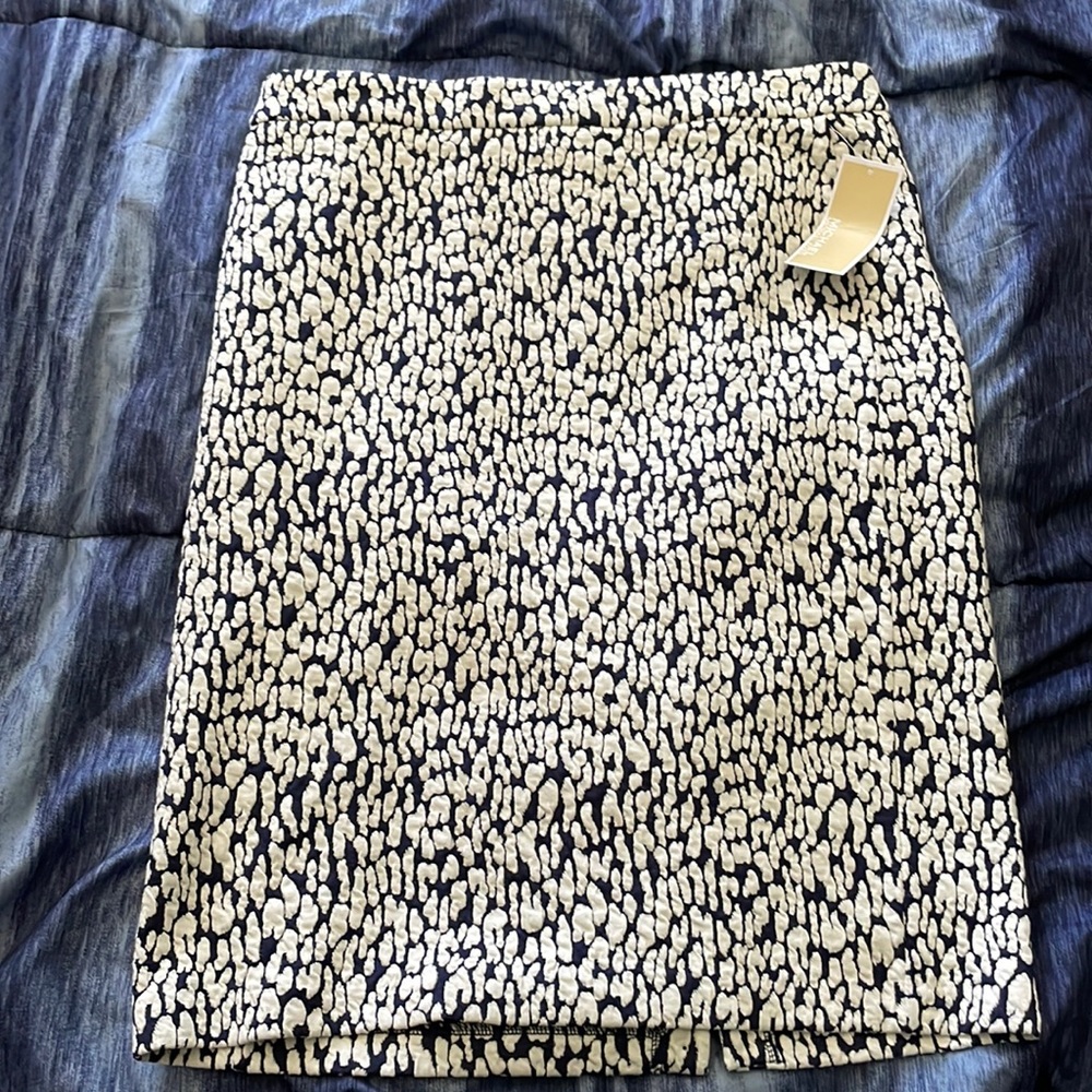 Michael Kors navy and cream pencil skirt